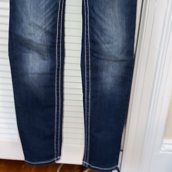 Miss Me Signature Rise Stretchy Skinny Jeans - Picture 3 of 8